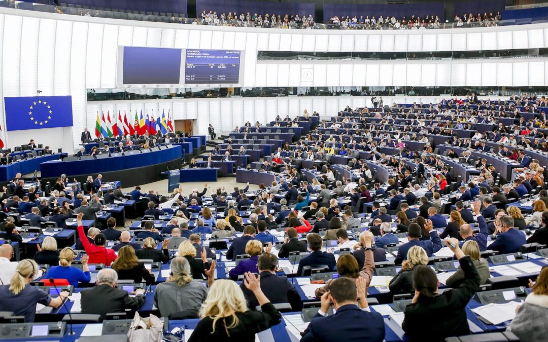 Schweigeminute im Plenum