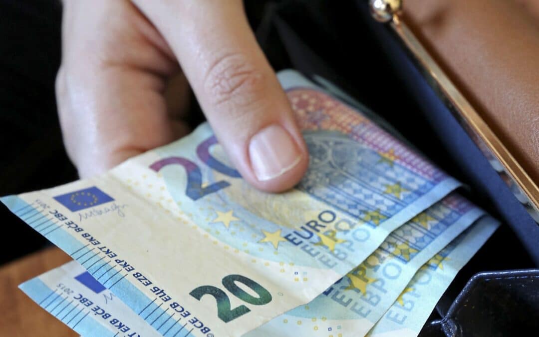 Schutz des Rechts der Bürger auf Barzahlungen und Sicherstellung der finanziellen Inklusion